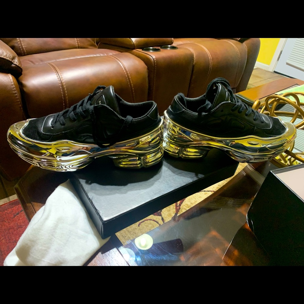 RAF Simmons adidas Ozwego chrome ,
